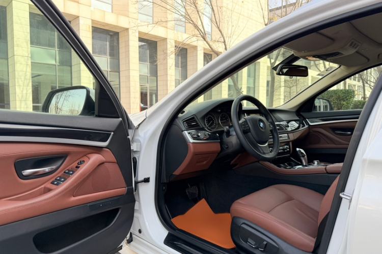 Used BMW 5 Series 2014 520i Touring Edition
