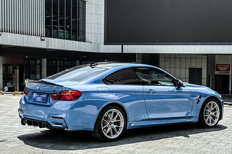 Used BMW M4 2014 M4 two-door coupe
