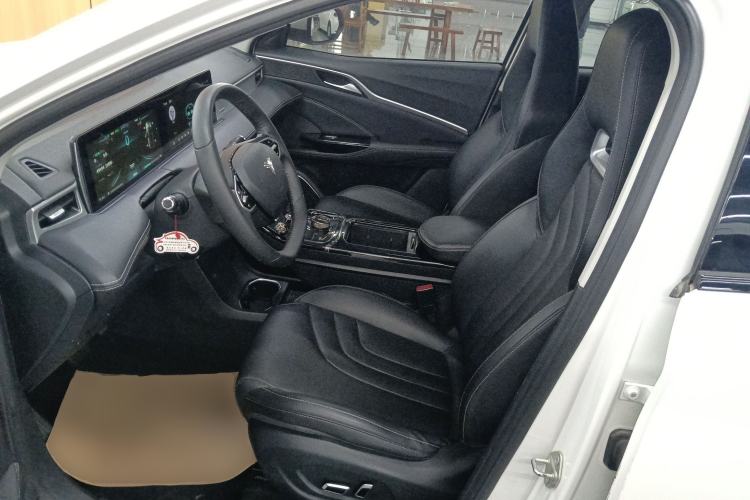 Used NETA U 2021 Pro 400 Cruiser Edition Left Front Seat