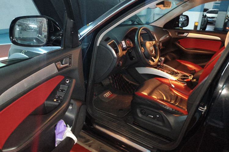 Used Audi Q5 2017 Plus 40 TFSI Technology Model
