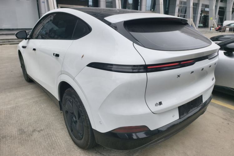 Used XPeng G6 2025 625 Long-Range Max Flagship Edition Rear Left 45 Deg