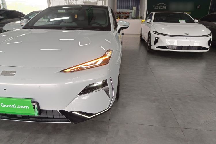 Used Geely Galaxy E8 2025 700 km Long-Range Intelligent Driving Version