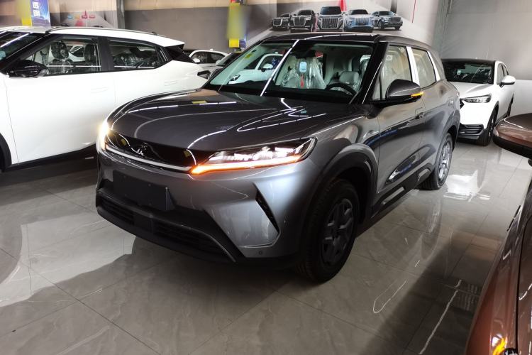 Used BYD Yuan UP 2025 Model 301KM Leading Version