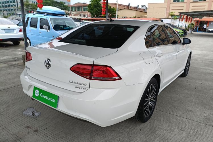 Used Volkswagen Lamando 2017 280TSI DSG Luxury Edition
