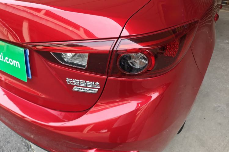 Used Mazda 3 Axela 2017 Sedan 1.5L Automatic Luxury Model Emission Standard China V
