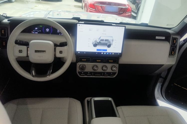 Used iCAR V23 2026 Model 401 Two-Wheel Drive Super Sports Edition Center Console