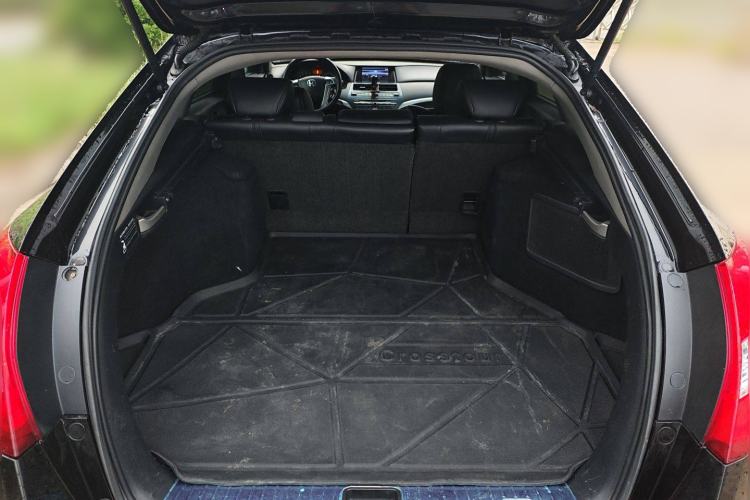 Used Honda Crosstour 2012 2.4L Luxury Edition
