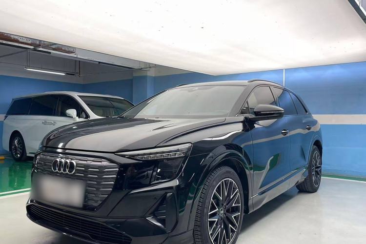 Used Audi Q5 e-tron 2022 40 e-tron Starlight Edition Mech Kit