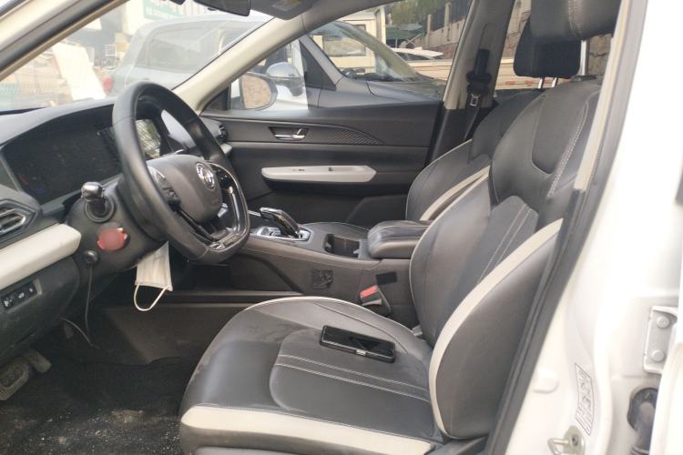 Used Dongfeng Aeolus E70 2023 500 Smart Version Lithium Iron Phosphate 48.6 kWh 110 kW