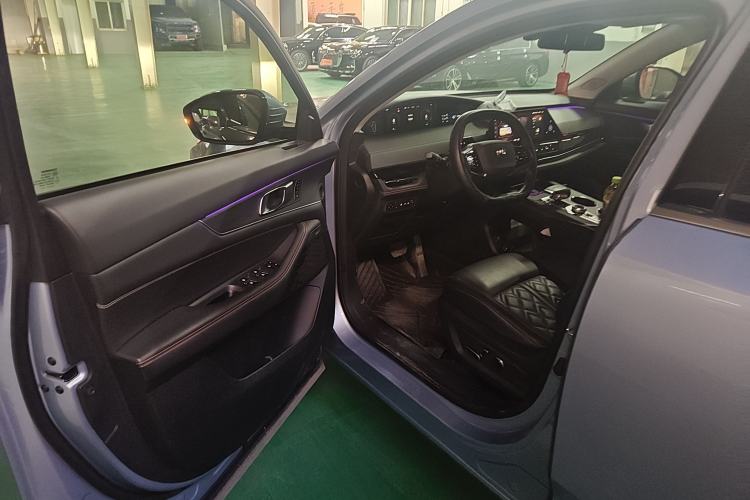 Used Changan UNI-K iDD 2022 Blue Whale iDD 130km 1.5T Prestige Model
