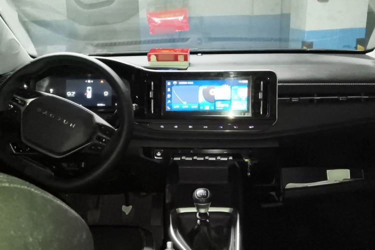 Used Baojun RM-5 2019 1.5T Manual Elite Version with 24-Hour Online Service 7 Seats