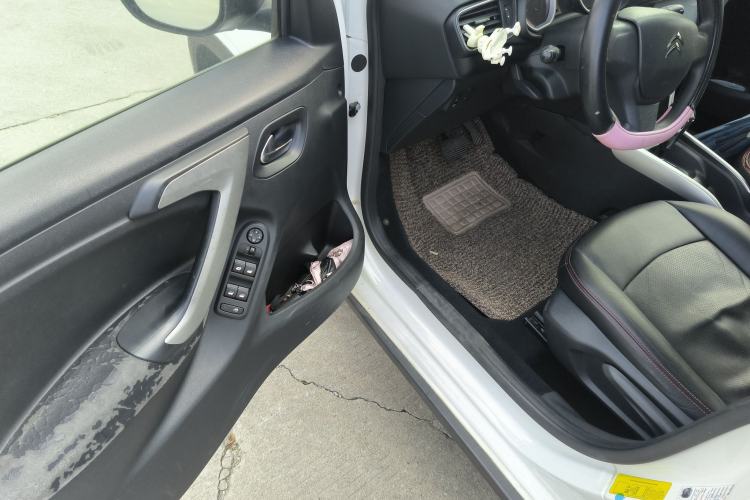 Used Citroen C3-XR 2015 1.6L Automatic Fashion Model