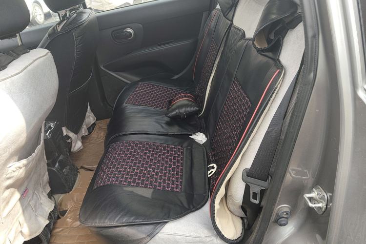 Used Nissan Livina 2013 1.6XE Manual Comfort Edition
