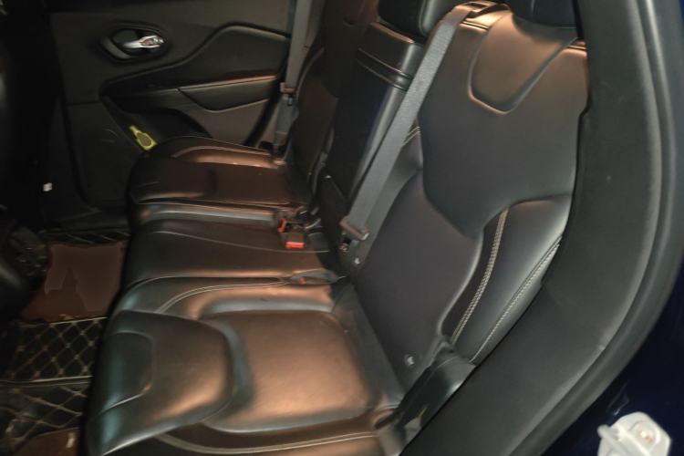 Used Jeep Cherokee 2016 2.4L Leading Edition