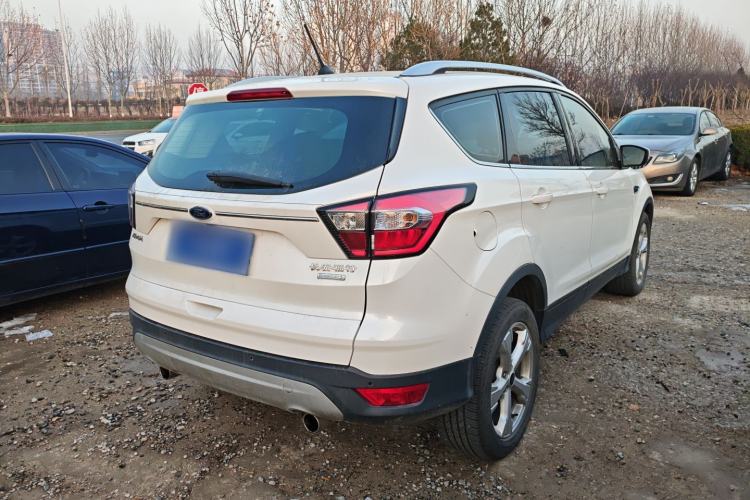 Used Ford Kuga 2018 EcoBoost 180 Two-Wheel-Drive Platinum Edition
