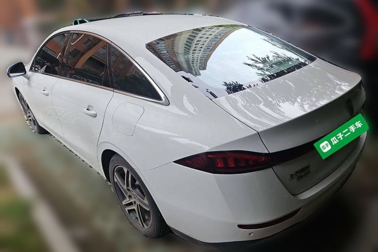 Used Roewe D7 2023 DMH 125km Superior Edition
