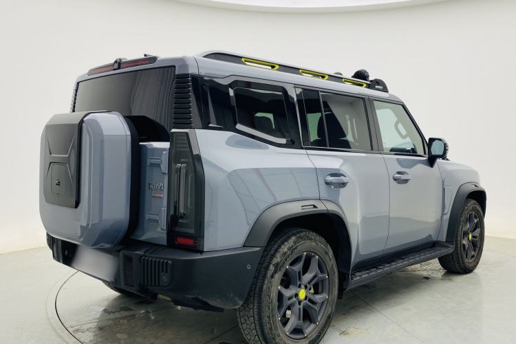 Used JETOUR Traveler 2023 2.0T All-Wheel Drive CrossPRO+