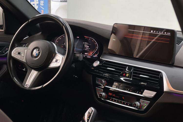 Used BMW 5 Series 2022 Second Facelift 530Li Leading Edition M Sport Package