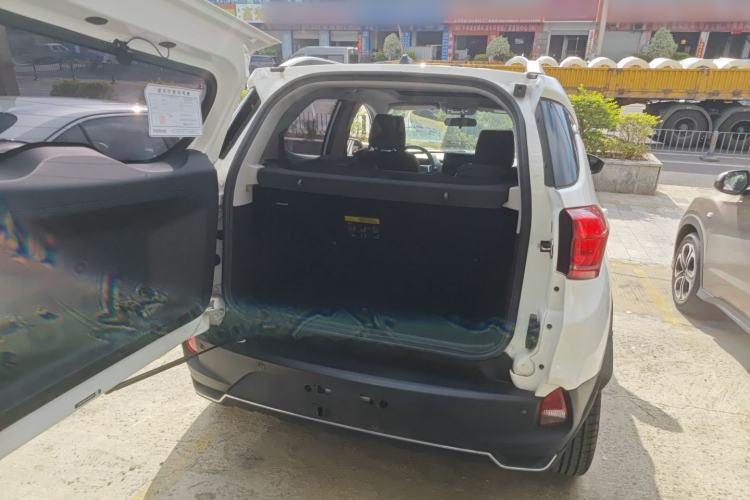 Used BYD Yuan New Energy 2019 EV360 Smart Connect Enjoyment Model
