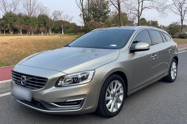 Used Volvo V60 2015 T5 Zhiyi Edition