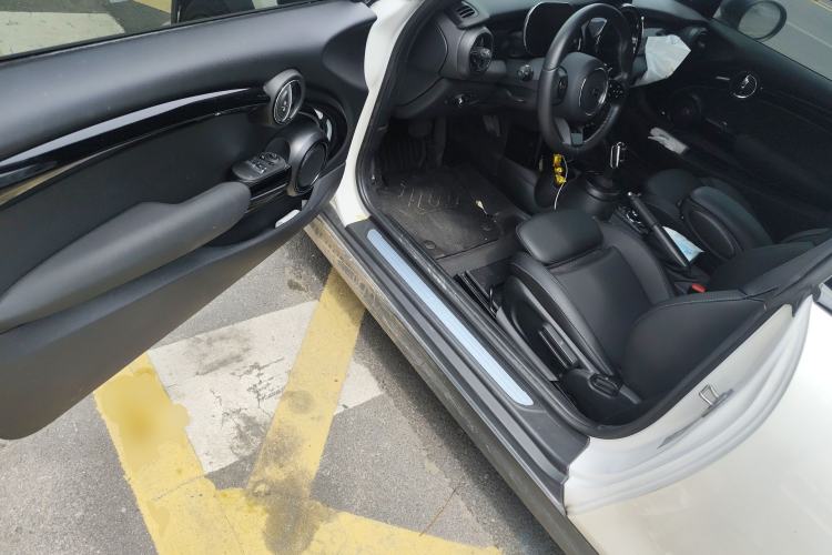 Used MINI 2023 1.5T COOPER King's Cross Special Edition