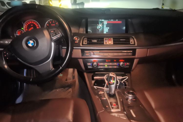 Used BMW 5 Series 2014 525Li Leading Model