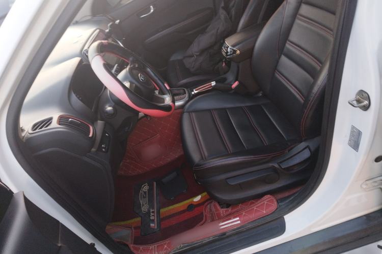 Used Kia KX3 2015 1.6T Automatic Two-Wheel Drive DLX Left Front Seat