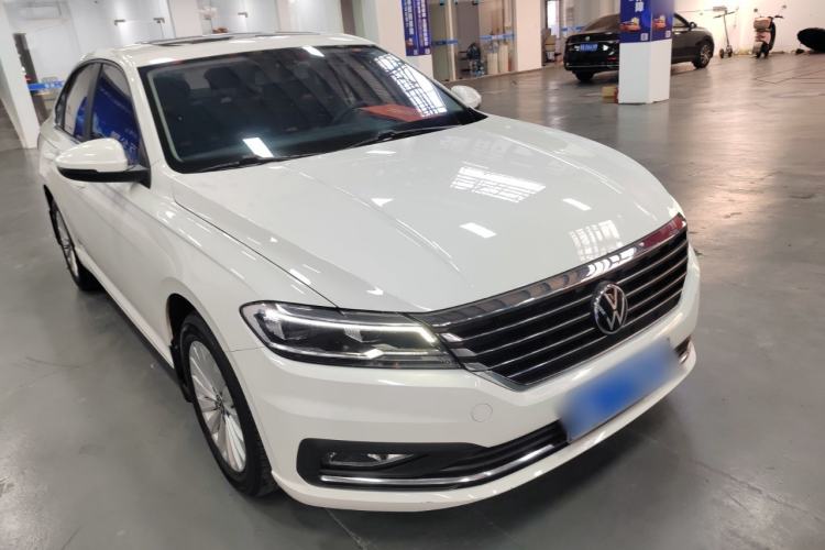 Used Volkswagen Lavida 2021 280TSI DSG Comfort Edition Front Right 45 Deg