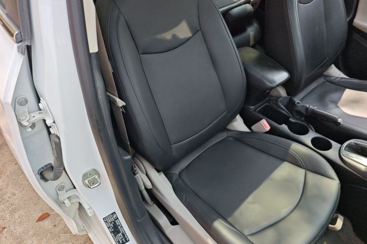 Used Chevrolet Cruze 2015 1.5L Automatic Luxury Edition Right Front Seat