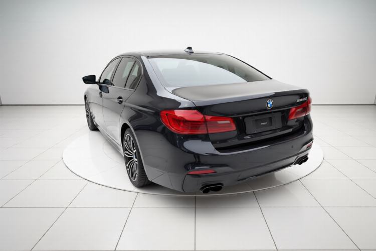 Used BMW 5 Series 2018 Restyled 530Li Leading Edition M Sport Package Exterior 2