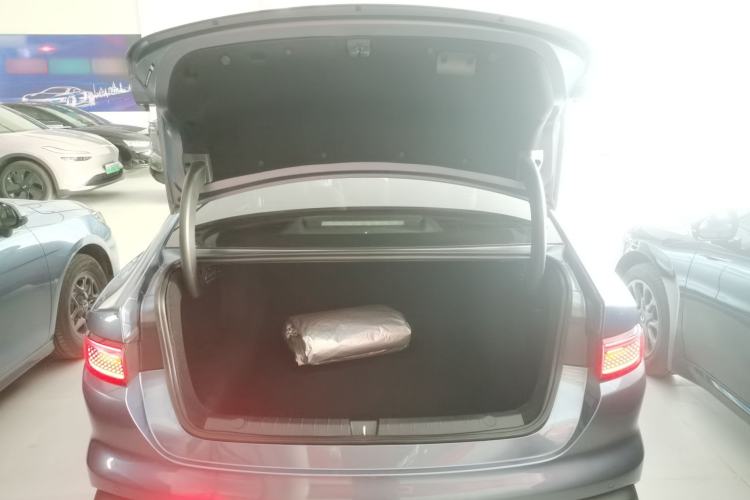 Used BYD Seal 05 DM-i 2025 DM-i Intelligent Drive 120KM Flagship Model Trunk