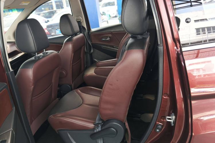 Used Venucia M50V 2017 1.6L XL CVT Luxury Edition