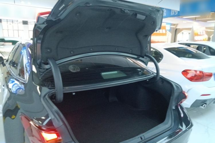 Used Toyota Avalon 2023 2.0L Luxury Edition Trunk