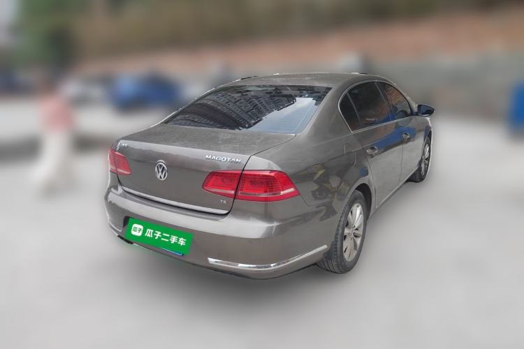 Used Volkswagen Magotan 2013 1.8TSI Premier Model Rear Right 45 Deg