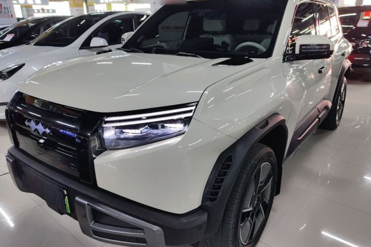 Used Formula Leopard Titanium 3 2025 501KM All-Wheel Drive Intelligent Driving Ultra Version