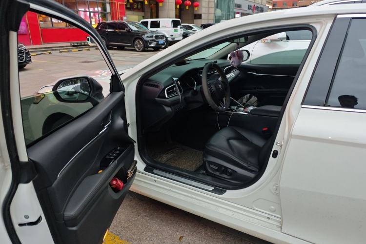 Used Toyota Camry 2018 2.5G Luxury Edition Driver Seat