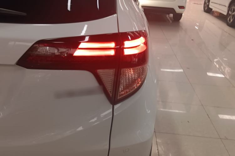 Used Honda Vezel 2015 1.8L CVT 2WD Luxury Model