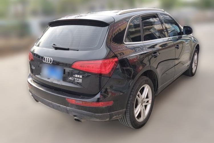 Used Audi Q5 2015 40 TFSI Technology Edition Rear Right 45 Deg
