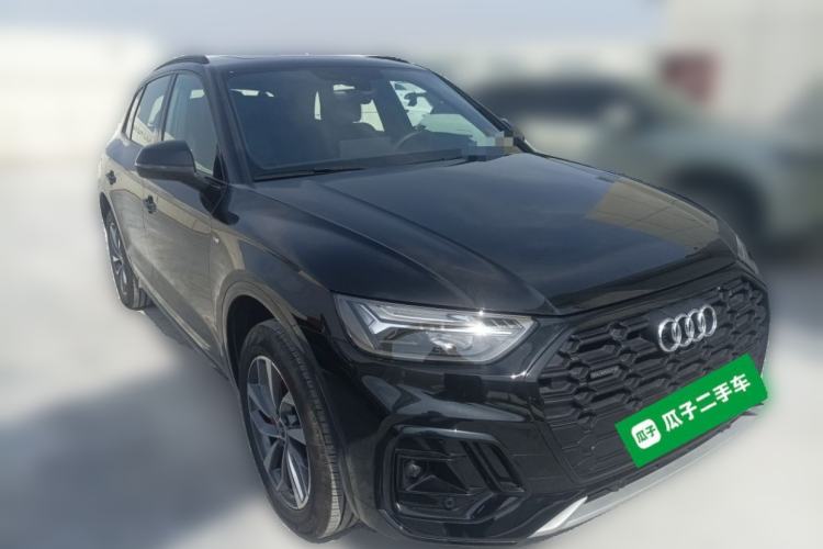 Used Audi Q5L 2025 quattro 45th Anniversary Edition 40 TFSI Sporty and Dynamic Model Front Right 45 Deg