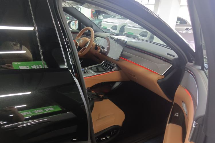 Used BYD Han L 2025 DM-i 200km LiDAR Flagship Model Right Front Seat