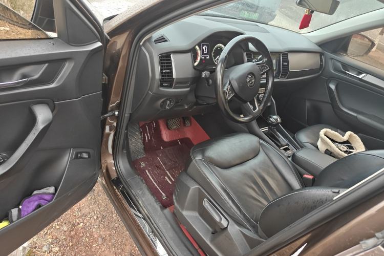 Used Skoda Kodiaq 2018 Facelifted TSI330 5-Seater Two-Wheel-Drive Comfort Edition
