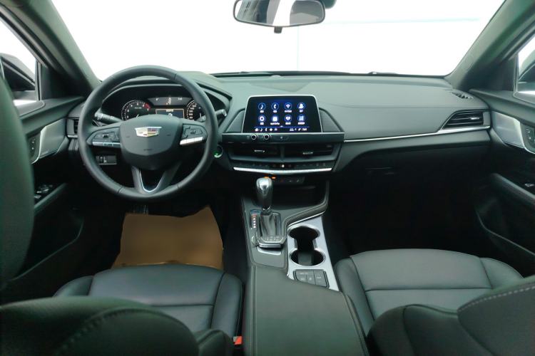 Used Cadillac CT4 2023 28T Luxury Version
