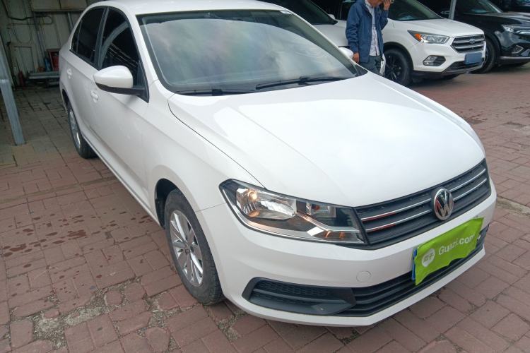 Used Volkswagen Santana 2018 1.5L Manual Fashion Edition Front Right 45 Deg