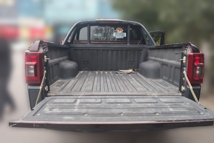 Used JMC Yuhu 7 2022 2.0T Manual Diesel 4x4 Comfort Version Standard Wheelbase
