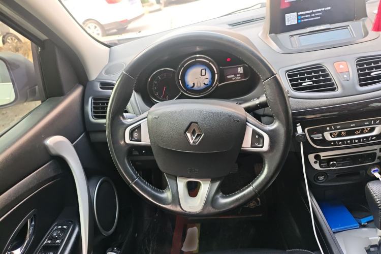 Used Renault Fluence 2015 2.0L Fashion Edition