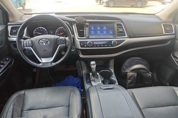 Used Toyota Highlander 2017 2.0T Four-Wheel Drive Luxury Edition 7 Seats
