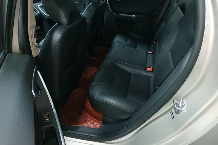 Used Volvo XC60 2017 T5 AWD Smart Upgrade Edition
