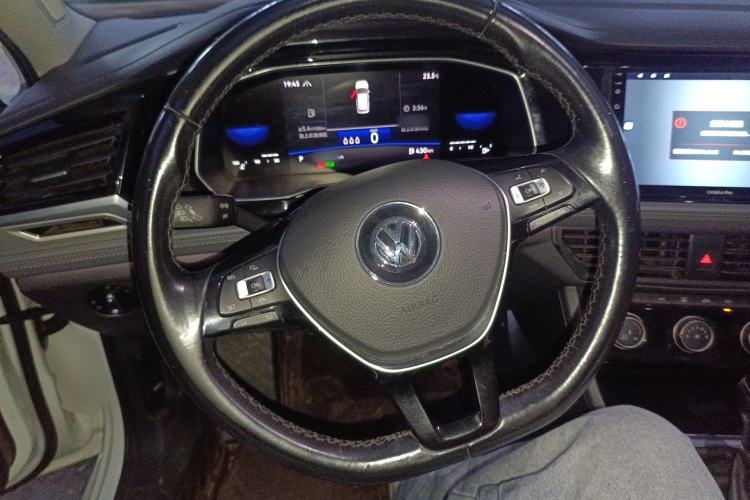 Used Volkswagen Sagitar 2021 280TSI DSG 30th Anniversary Edition Steering Wheel