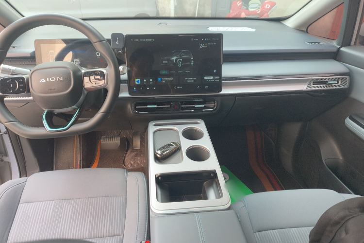 Used AION Y 2023 Plus 510 Enjoy Edition Center Console