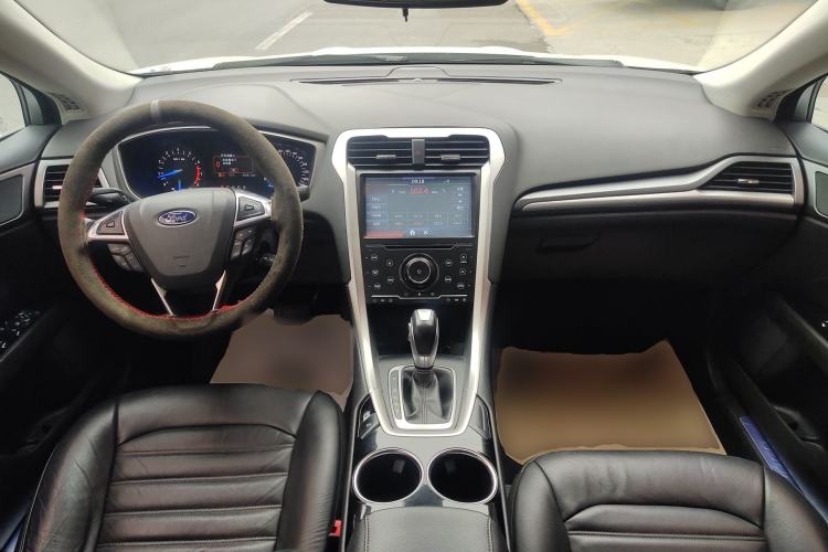 Used Ford Mondeo 2013 1.5L GTDi180 Fashion Edition Center Console